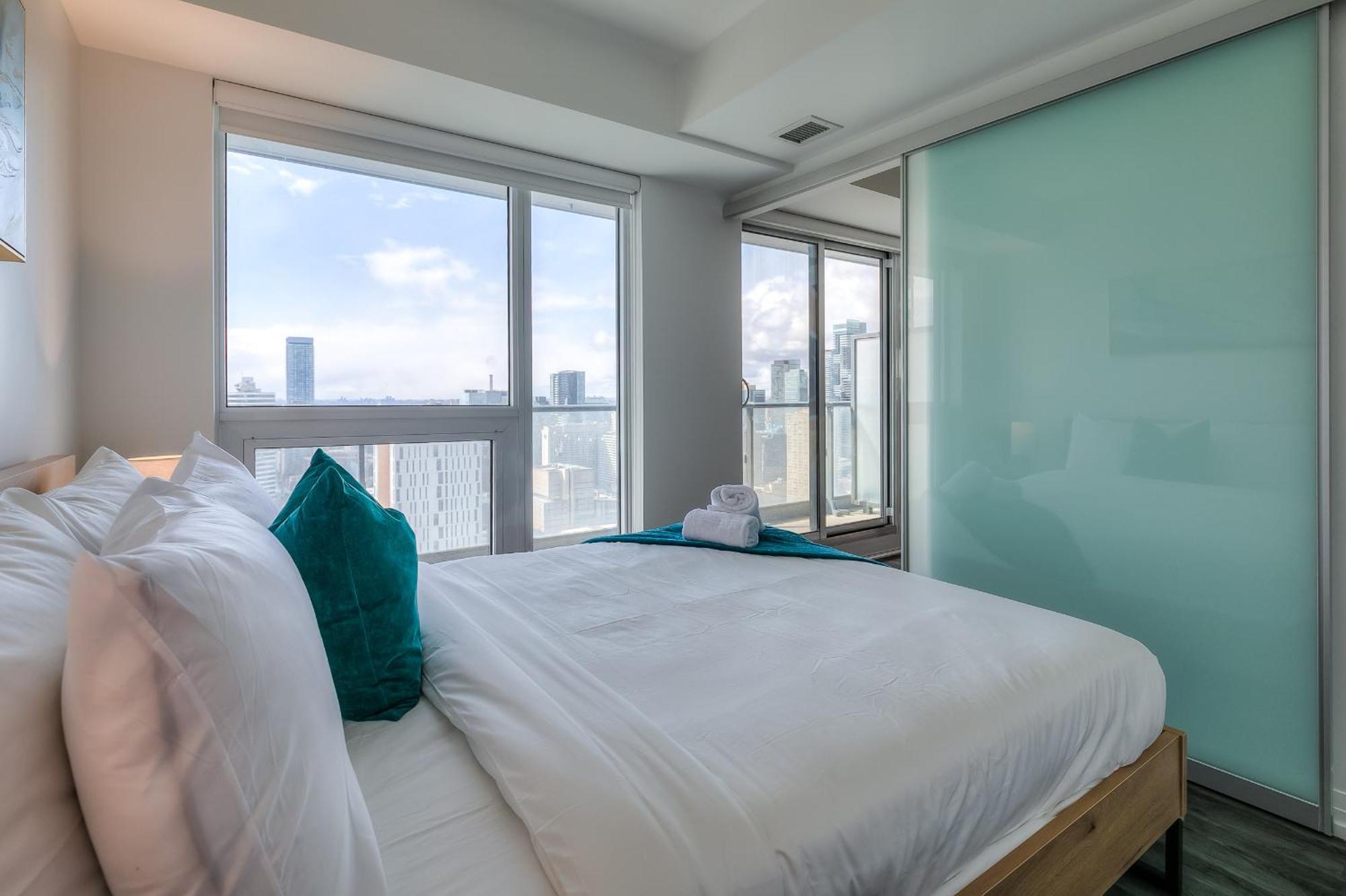 Panorama Suites Downtown Toronto Esterno foto